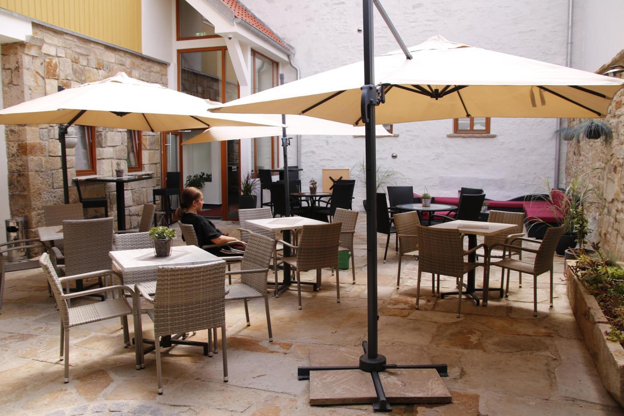 Hotel Am Markt Oebisfelde Exteriör bild